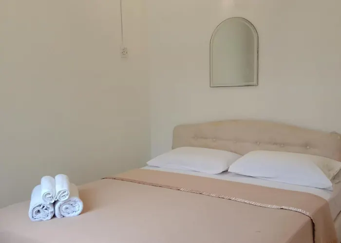 Pearl Villa 5 Bedroom Unit 16 Port Dickson